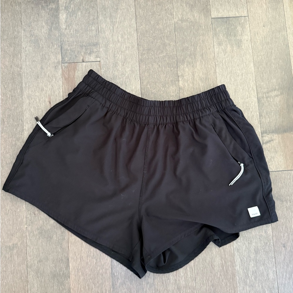 Vuori Women's Dash Short Medium Black